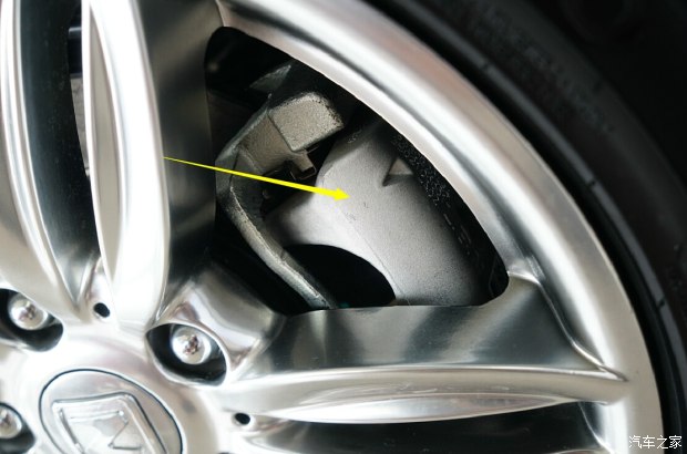 众泰e200电动评测,难得一见的精品汽车