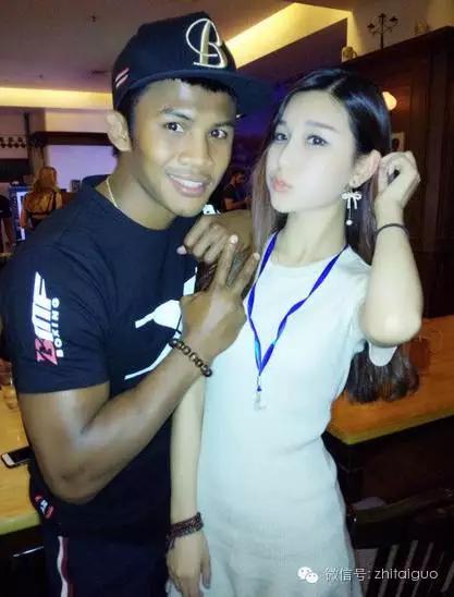 中国武僧完胜对方,中国武僧vs日本武士