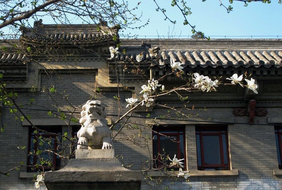 并非北大清华，当年“燕京最美校园”竟是它，走进如穿越百年时光