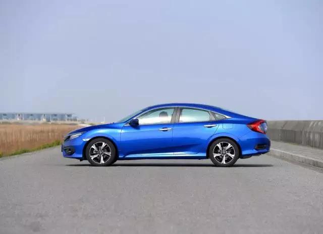 思域1.0是三缸吗,二手十代思域1.0