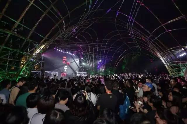 走吧，以艺术的名义去逛逛校园