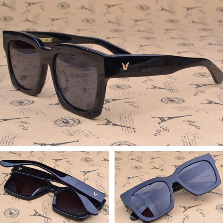 搭配典范《好先生》，孙红雷穿鹿晗同款，江疏影关晓彤背包居然是