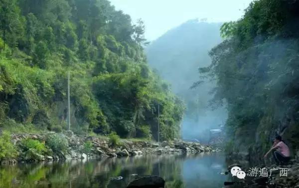 上林，有一条美如少女般不谙世事的小河