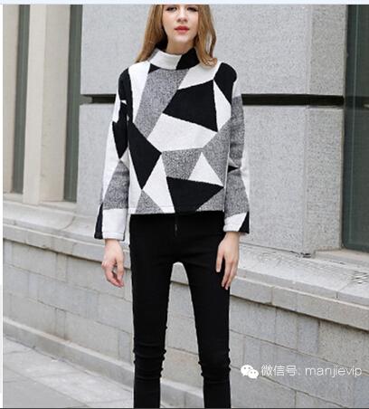 白色英伦风羊毛大衣的搭配 (英伦风灰色格子双面呢大衣搭配)