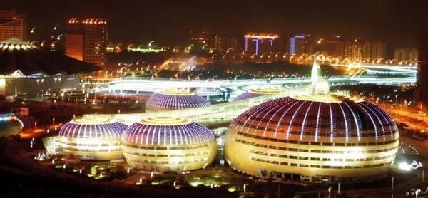 没有雾霾天的郑州还是挺美的