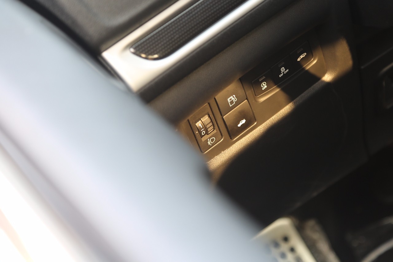 三缸车到底靠不靠谱,雪铁龙c4l三缸发动机好不好