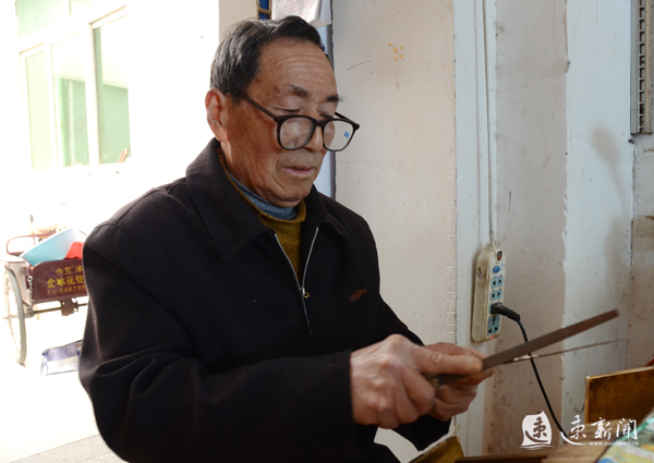 “寻访宿迁的凡人巧匠”系列报道之一：三代人80年守候的乡村“老字号”