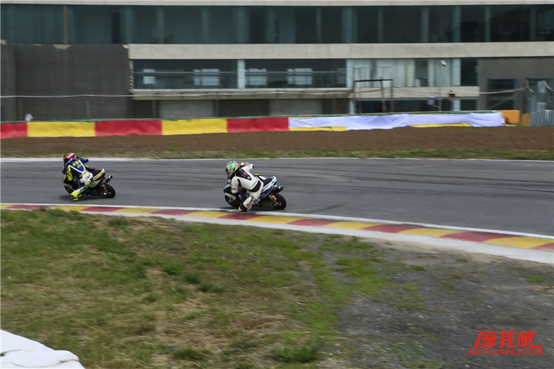 考NMB来赛车！CMBC全国摩托车场地锦标赛约战京城！