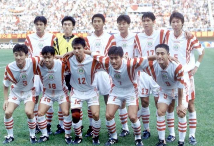 足球最强门神经典名场面,秋裤门神