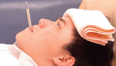 4岁儿童夏季吹空调发烧怎么办,幼儿发烧夏季能开空调睡觉么