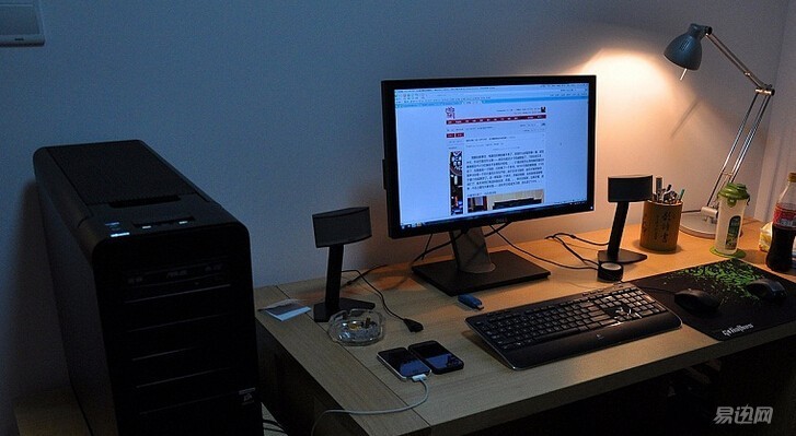 人们常说内行看门道外行看热闹,戴尔显示器为什么那么多线屏