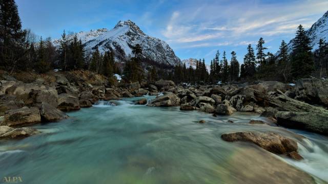 三分钟了解佳能系列,三分钟了解世界地形图