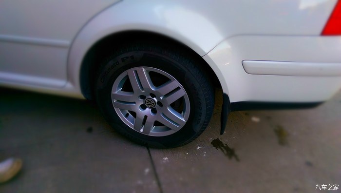 宝马三系320和gt的区别,比3系高级的中级车