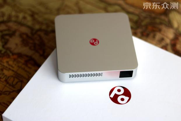 你们用投影看电影，我用投影干这个！