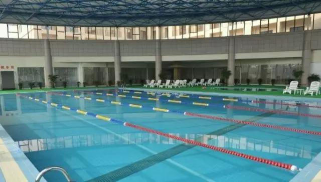 清凉一夏亲子游泳池,去西安游泳推荐哪个游泳馆