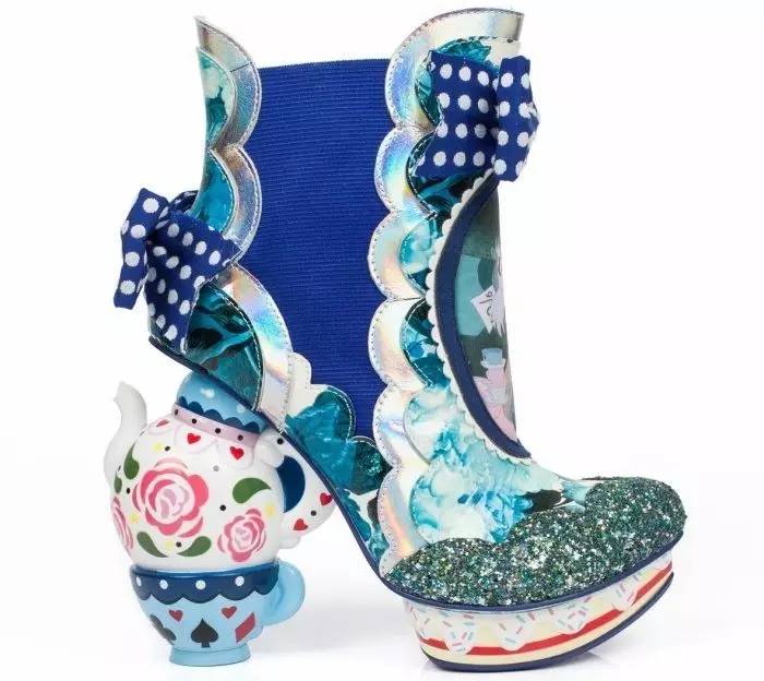 鞋履上的梦游仙境