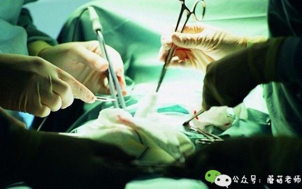 人流清宫后小腹胀,人流手术后十天后胚胎还在肚子里