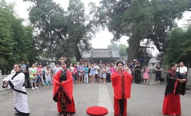 不能更赞：没想到你是这样的邹城