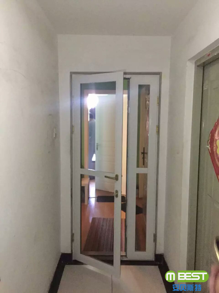 这才是真正的隔音窗,防盗且有纱窗的门