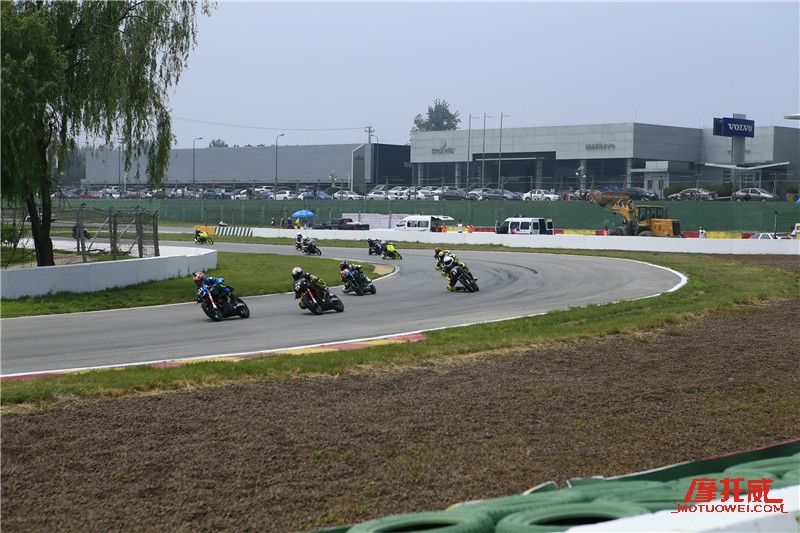 考NMB来赛车！CMBC全国摩托车场地锦标赛约战京城！