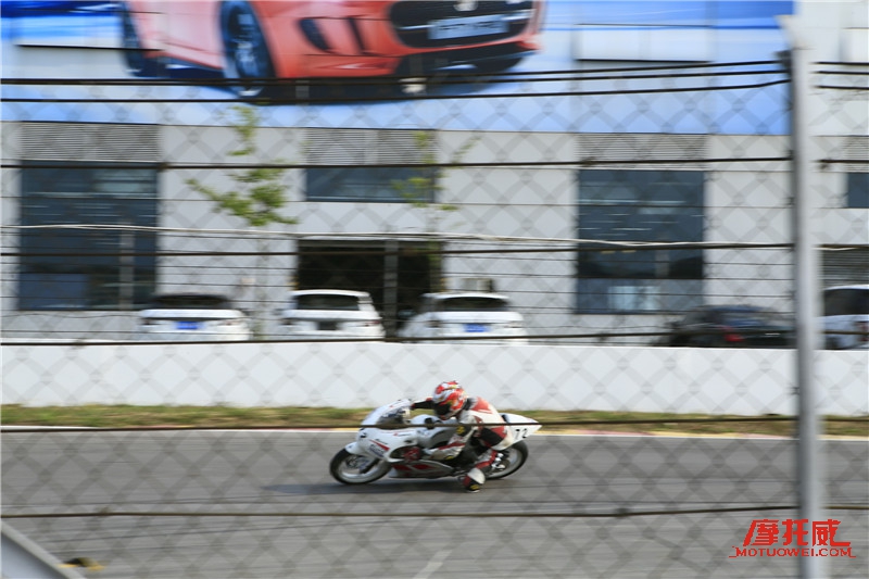 考NMB来赛车！CMBC全国摩托车场地锦标赛约战京城！