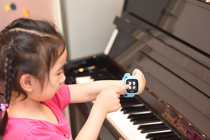 细致的关爱,巴迪龙360儿童手表app