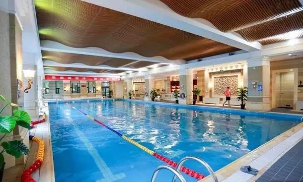 清凉一夏亲子游泳池,去西安游泳推荐哪个游泳馆