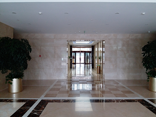 2千块买华为还是买三星,2千多买个二手手机值得吗