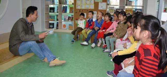 幼儿园书香润童心阅读伴成长视频,幼儿园阅读书香润童心