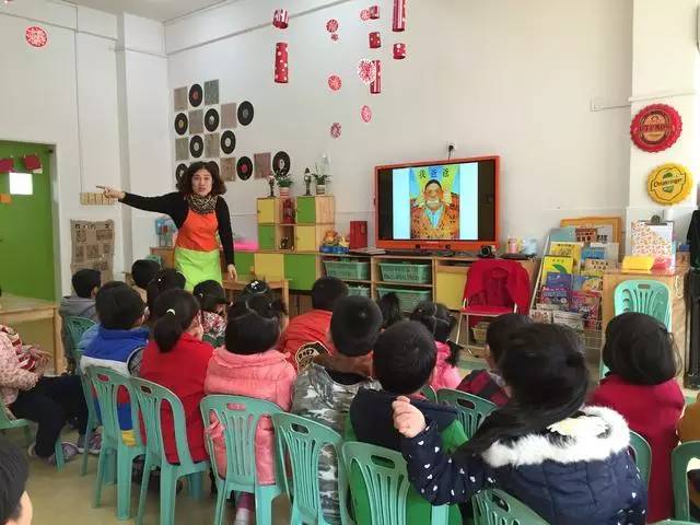 幼儿园书香润童心阅读伴成长视频,幼儿园阅读书香润童心