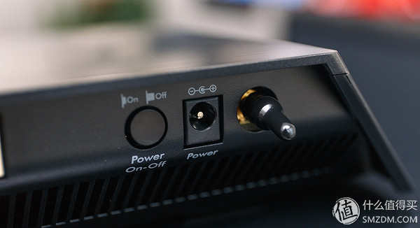 做工精良,外观大气,配置强悍~测NETGEAR美国网件Nighthawk夜鹰R6900别墅级无线路由