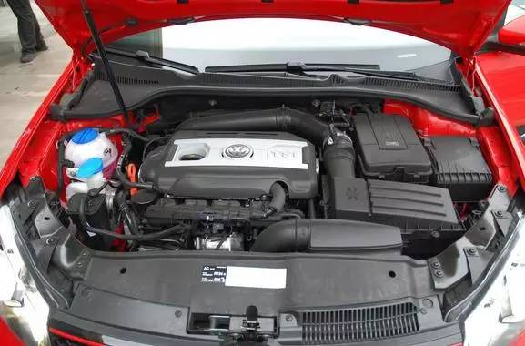 机油漏光开了一两公里有事吗,机油漏光了还开了10公里