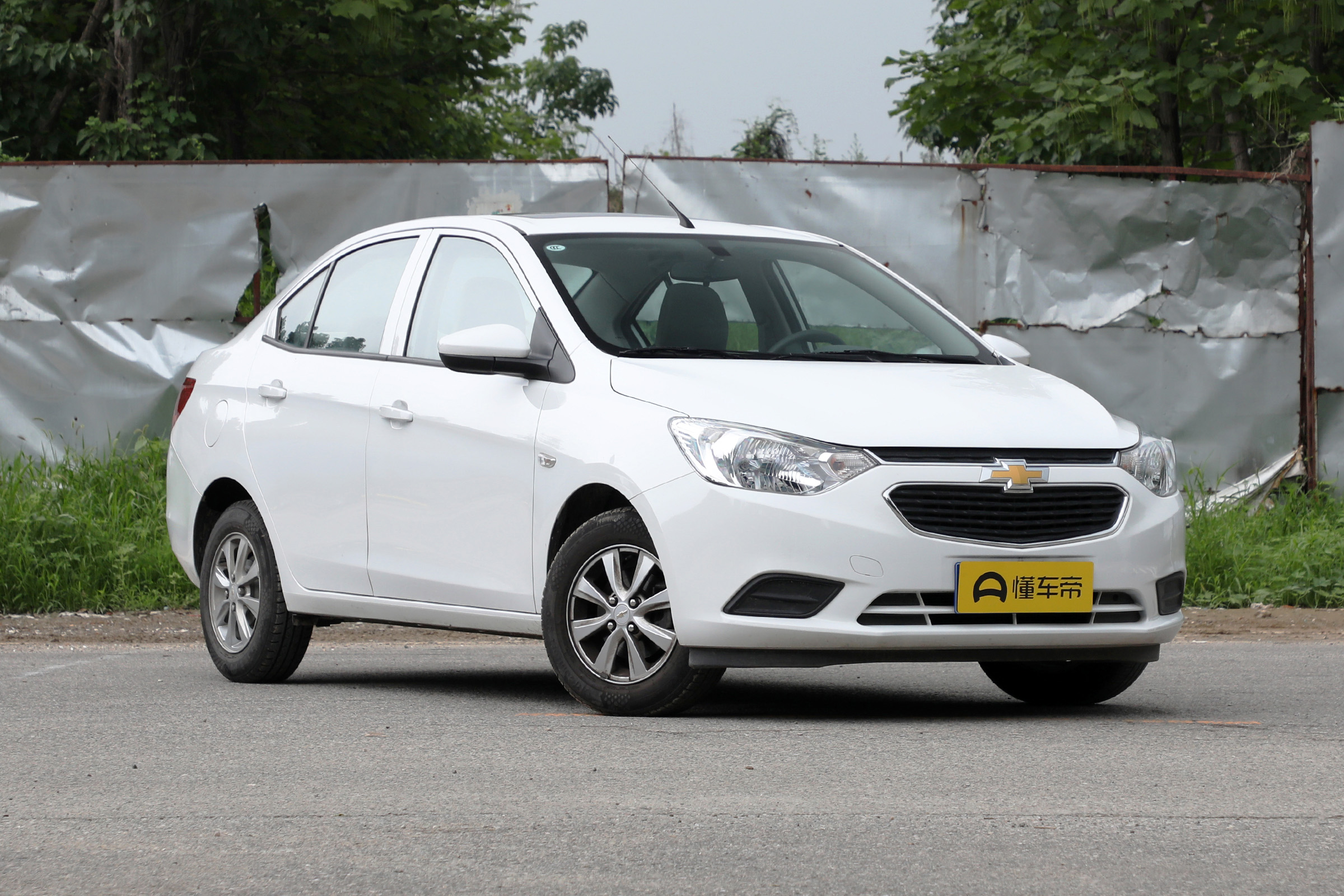 12年雪佛兰赛欧低配值得购买吗,买赛欧