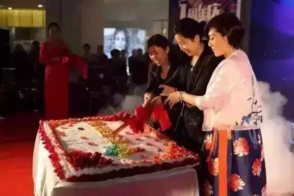 沈腾易烊千玺新年祝福,沈腾对电影节的祝福