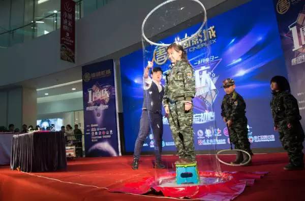 沈腾易烊千玺新年祝福,沈腾对电影节的祝福