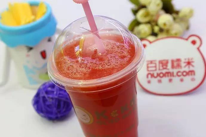 健康果汁喝起来冰爽一夏,鲜榨果汁营养会流失吗