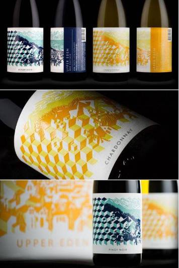 小瓶子们装的不是水，是逼格。