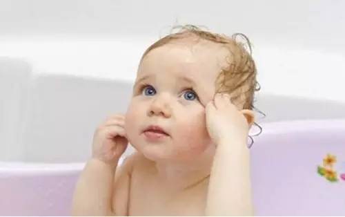 中暑脱水最好的补水方法,中暑脱水喝什么好