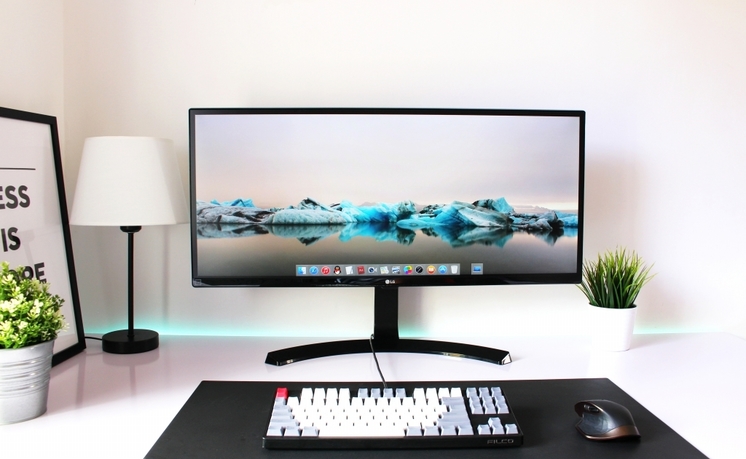 隔壁老王的办公桌抖音,隔壁老王的餐桌