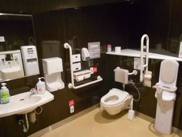 岛国发明了滴滴拉屎？你家马桶也可以捞金了！