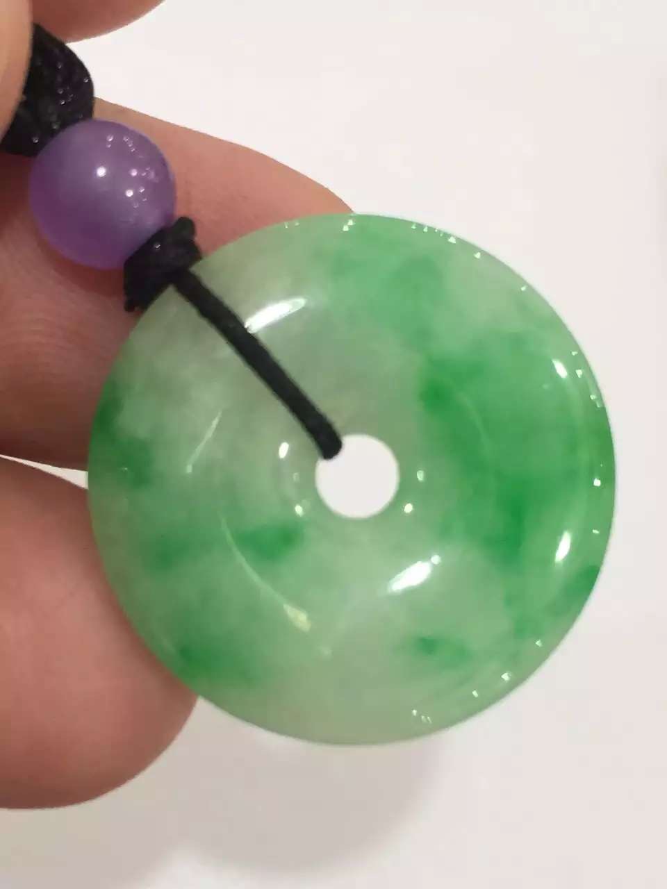 做微商如何描述翡翠产品 (做翡翠微商的都出入高档酒店吗)