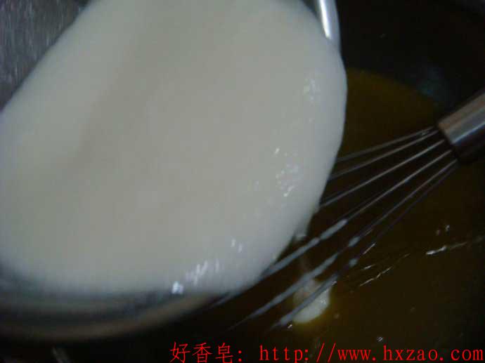 手工制作的羊奶皂美白效果怎么样,如何做羊奶蚕丝皂