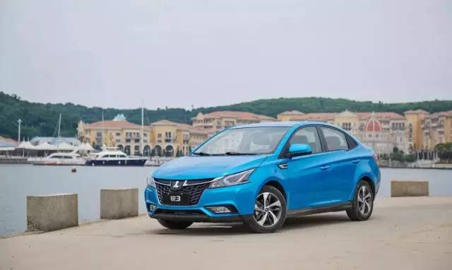 试驾纳智捷锐3：入门家轿？好用就是王道！