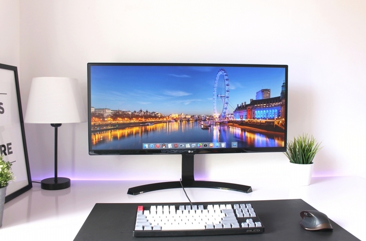 隔壁老王的办公桌抖音,隔壁老王的餐桌