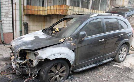 科帕奇自燃,一声巨响把我从梦中惊醒英文