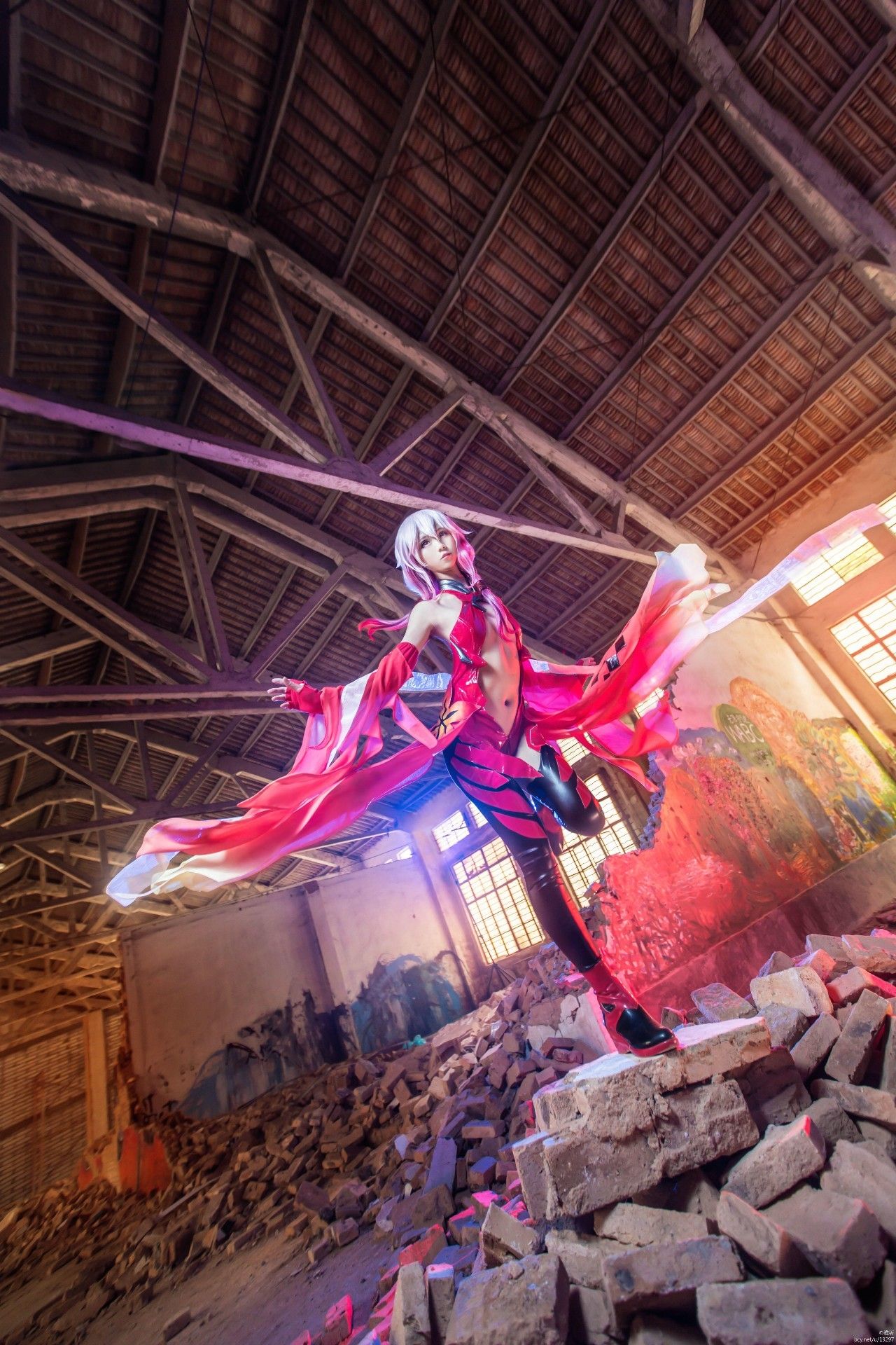 祈妹cos黑衣,祈妹白色战斗服