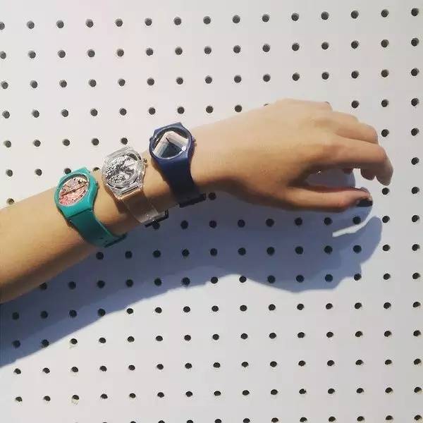 除了dw还有什么好看的表,除了dw还有哪些表比较时尚