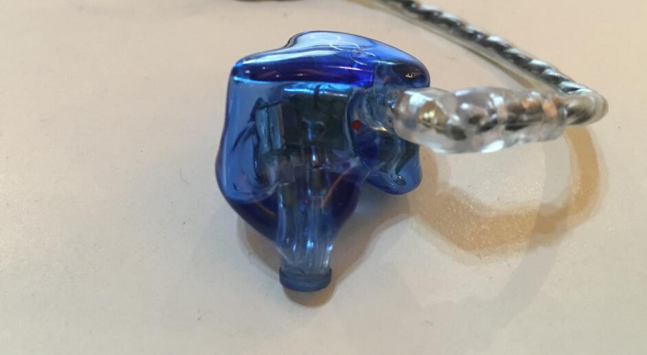 贵的良心——从黑黄鹂、QDC谈起，聊聊国产高端耳塞