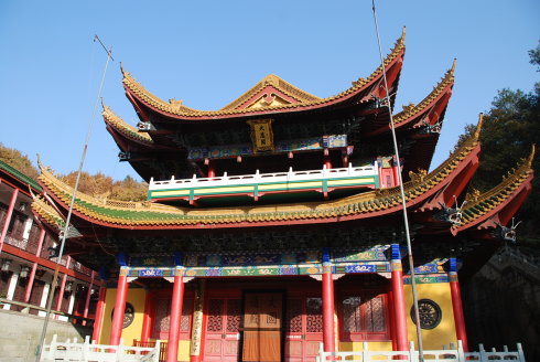 现在去新昌大佛寺能看到大佛吗,天下第一大佛新昌