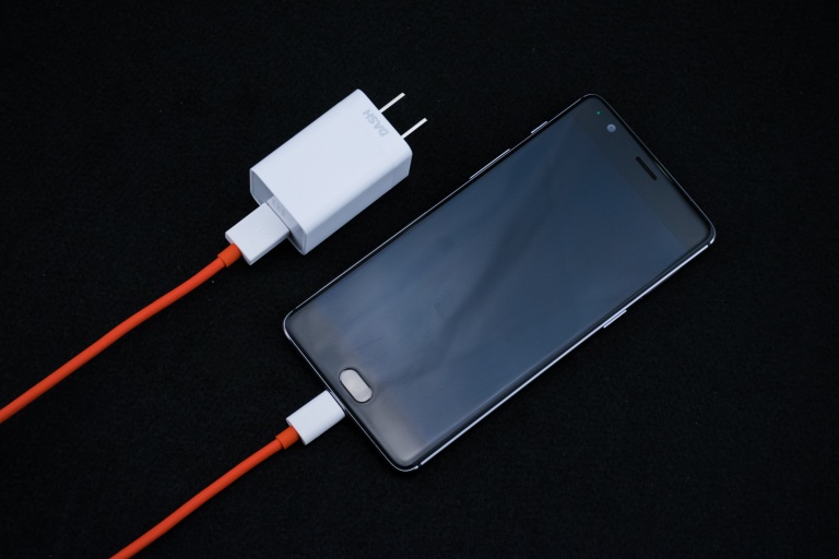 旗舰杀手手机,旗舰杀手红米